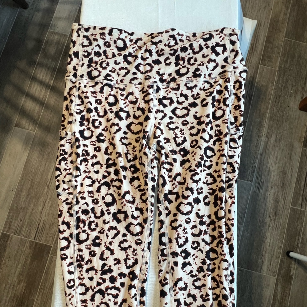 Leopard print leggings Capri